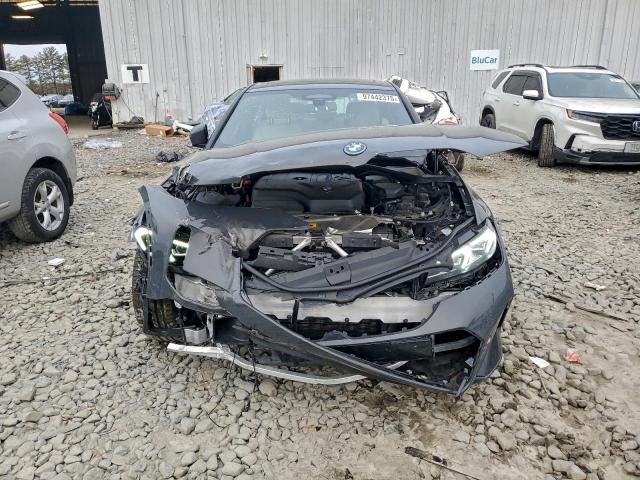 BMW 3 Series Image 7