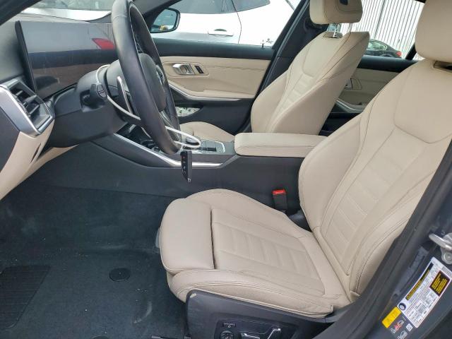 BMW 3 Series Image 3