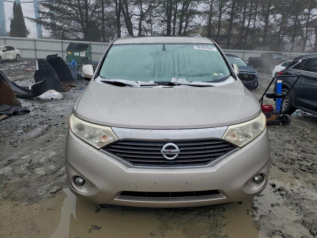 Nissan Quest S Image 10
