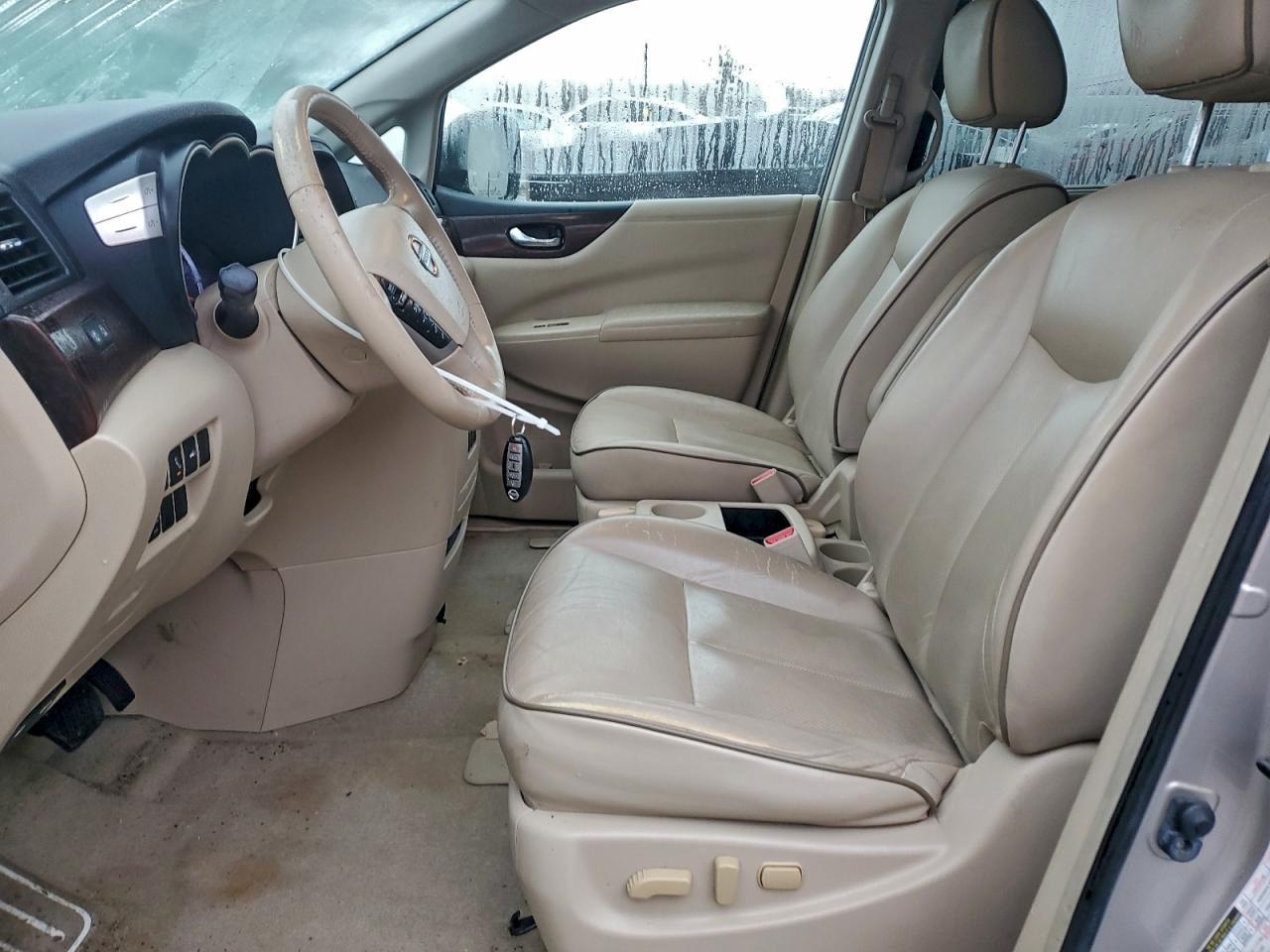 Nissan Quest S Image 2