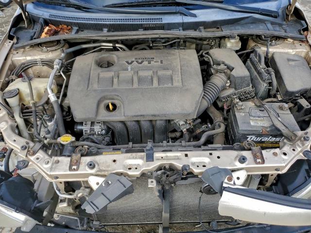 Toyota Corolla Base Image 12