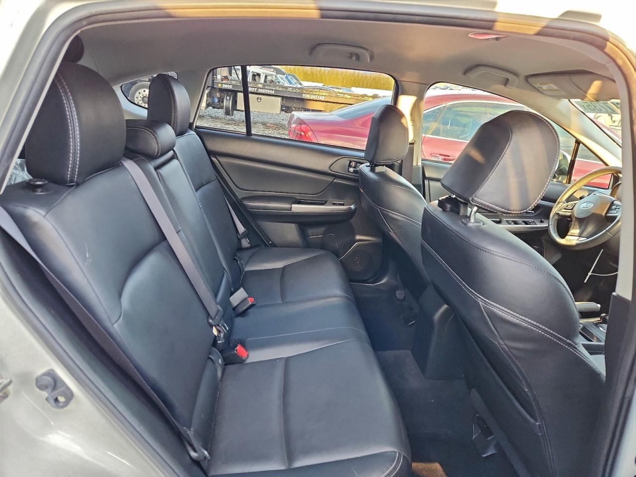 Subaru Xv 2.0 Limited Image 11