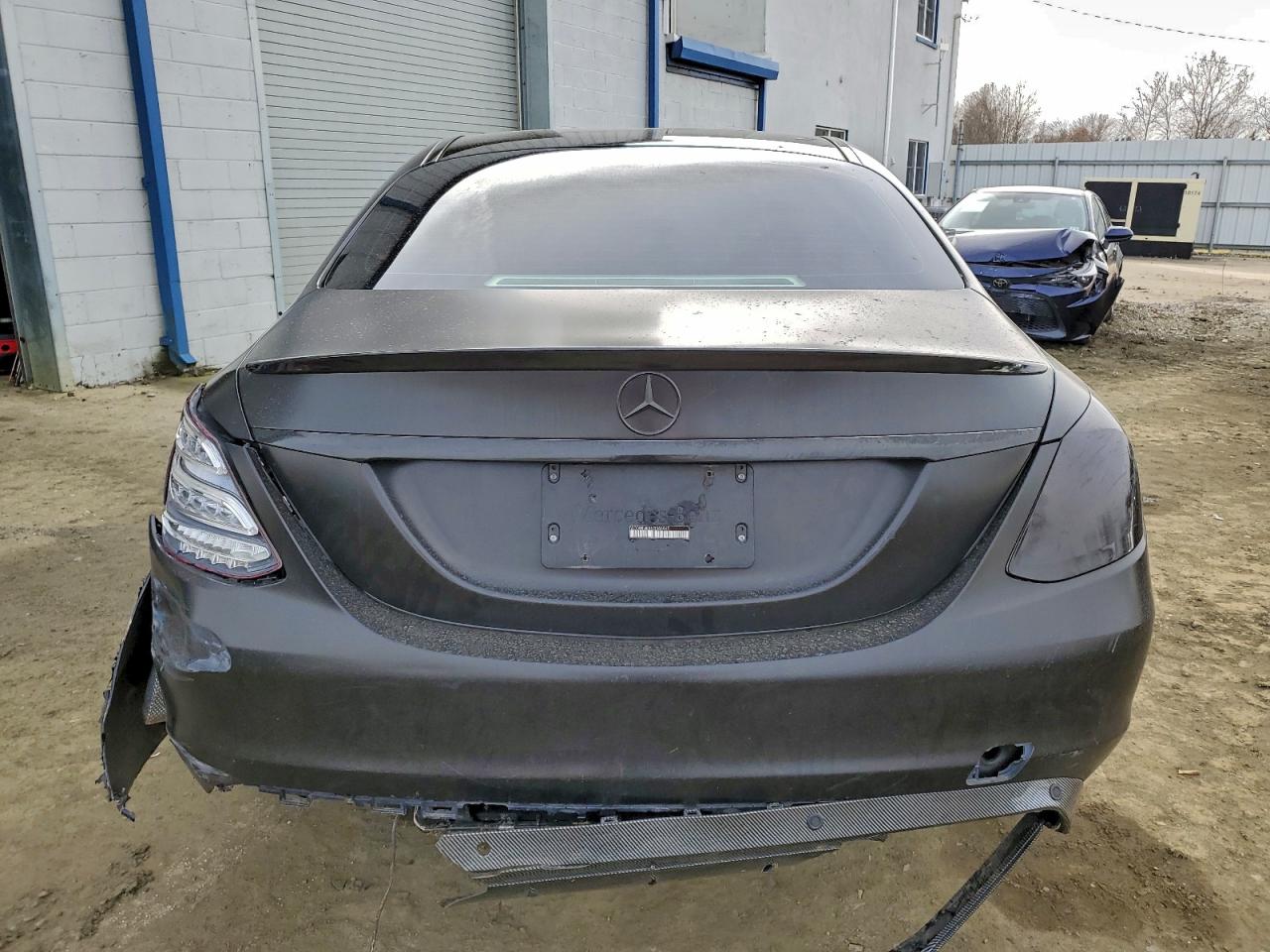 Mercedes-Benz C-Class 300 4matic Image 3