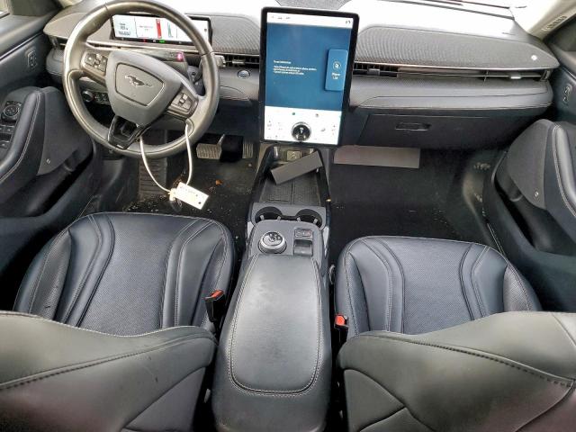 Ford Mustang Premium Image 4