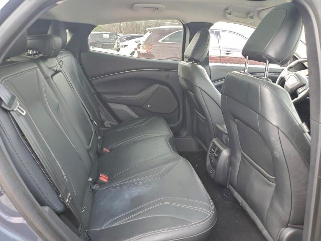 Ford Mustang Premium Image 12