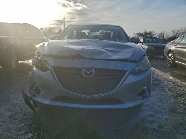 Mazda 3 Touring Image 3