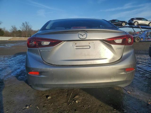 Mazda 3 Touring Image 4