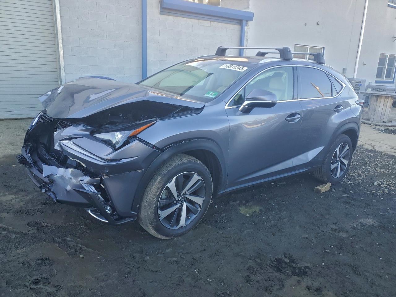 Lexus NX 300 Base Image 1