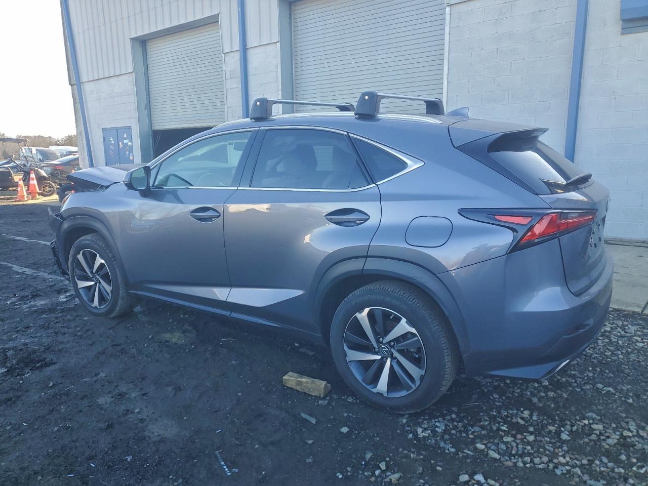 Lexus NX 300 Base Image 2