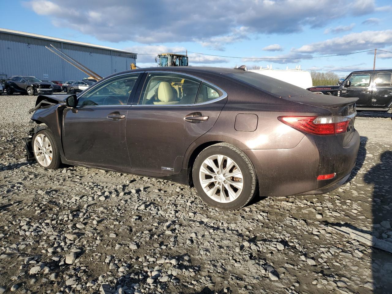 Lexus Es 300h Image 6