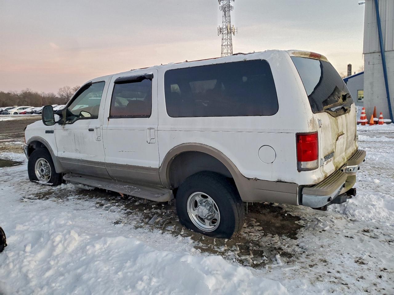 Ford Excursion Limited Image 3